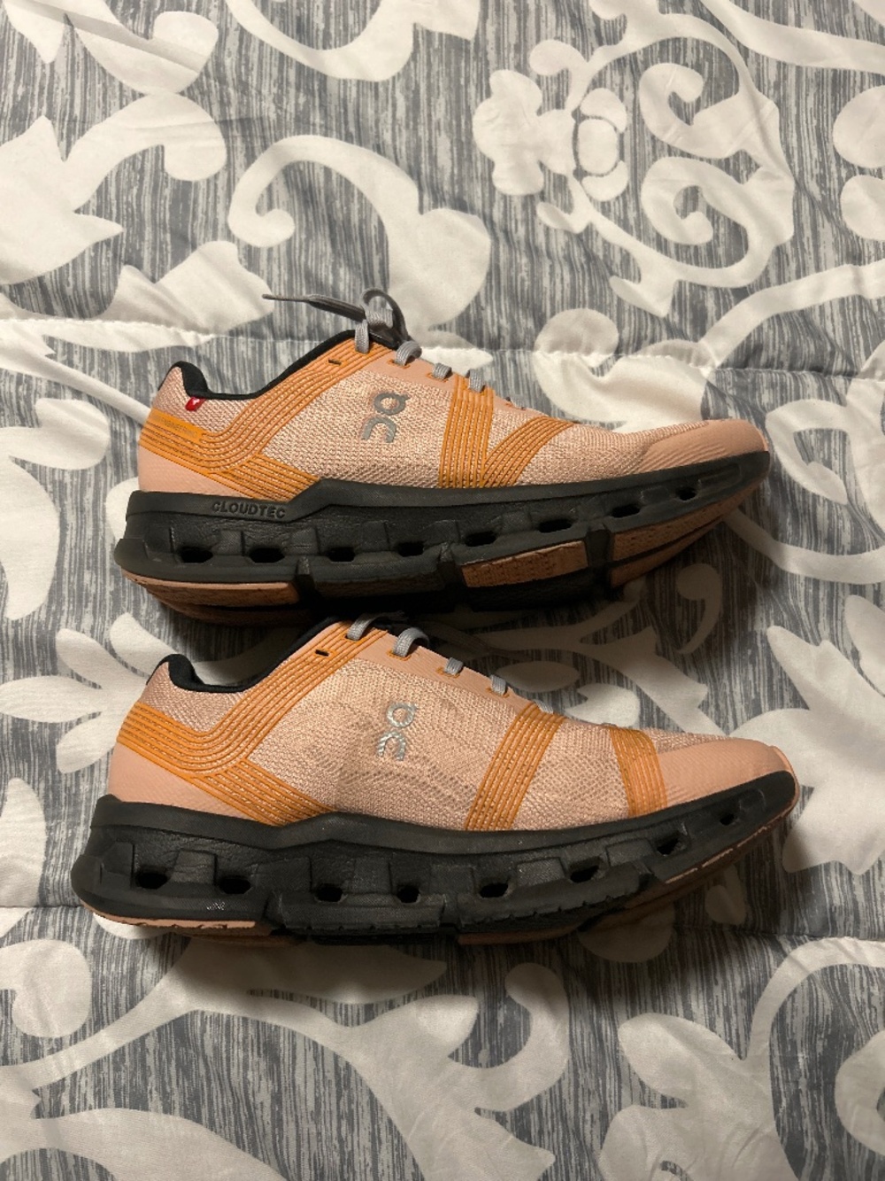 On Cloudgo women’s shoes